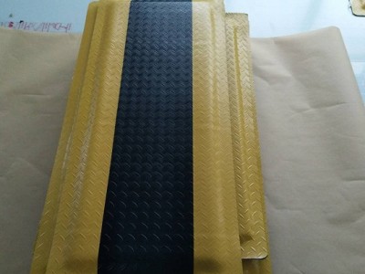 机床工位软垫，耐磨防疲劳脚垫，站立缓解疲劳地垫