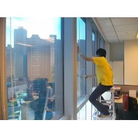 南京擦玻璃选哪家靠谱？好邻居家政 全场景玻璃清洗 透明报价 干净专业