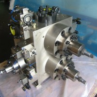 山东泰丰智能股份QC12Y-ZW12X3200CV插装阀剪板机阀组