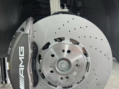 奔驰GLE原厂刹车太小刹不住升级改装原厂正品AMG刹车卡钳GLE63批发图4