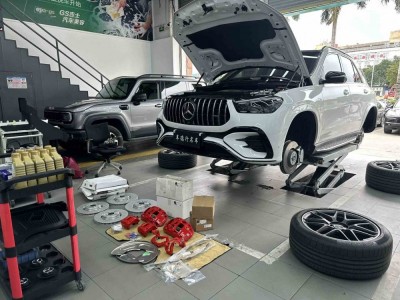 奔驰GLE53升级改装原厂AMG六活塞刹车卡钳批发确保每次刹车都更快更稳图4