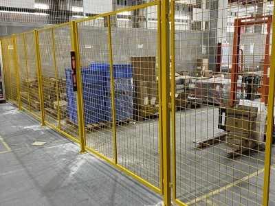 浸塑车间隔离网厂家定制车间隔离防护网围栏图2