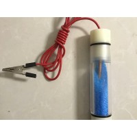 如何避免参比电极的电极材料被腐蚀或氧化？